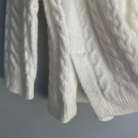 Talbots Cable Knit Sweater Size MP Cream Chunky Fisherman Turtleneck - Picture 6 of 14